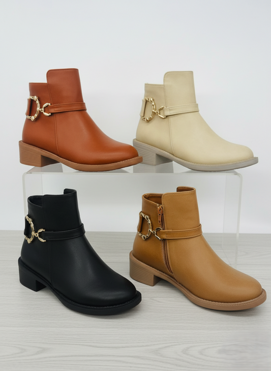 بوت نسائي أنيق قصير جلد الثعبان - إبزيم فضي