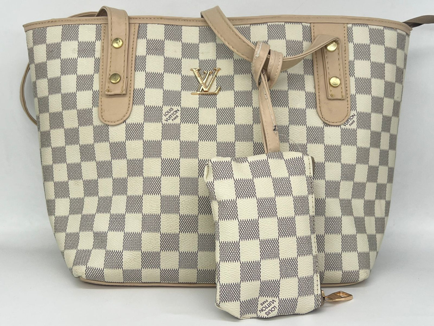 "شنطة توت باج حريمي كبيرة - لوجو LV Style - عملية وألوان مميزة (مع محفظة)"