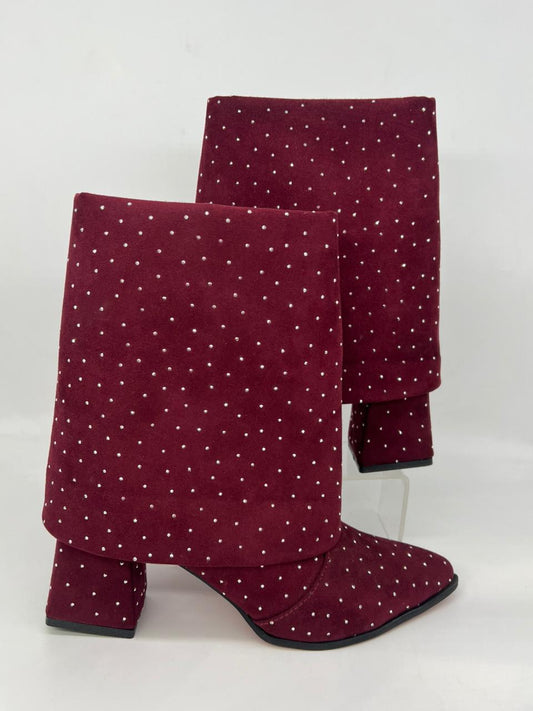 بوت سويد مرصّع بالأحجار | Gracia Winter 2026 Collection