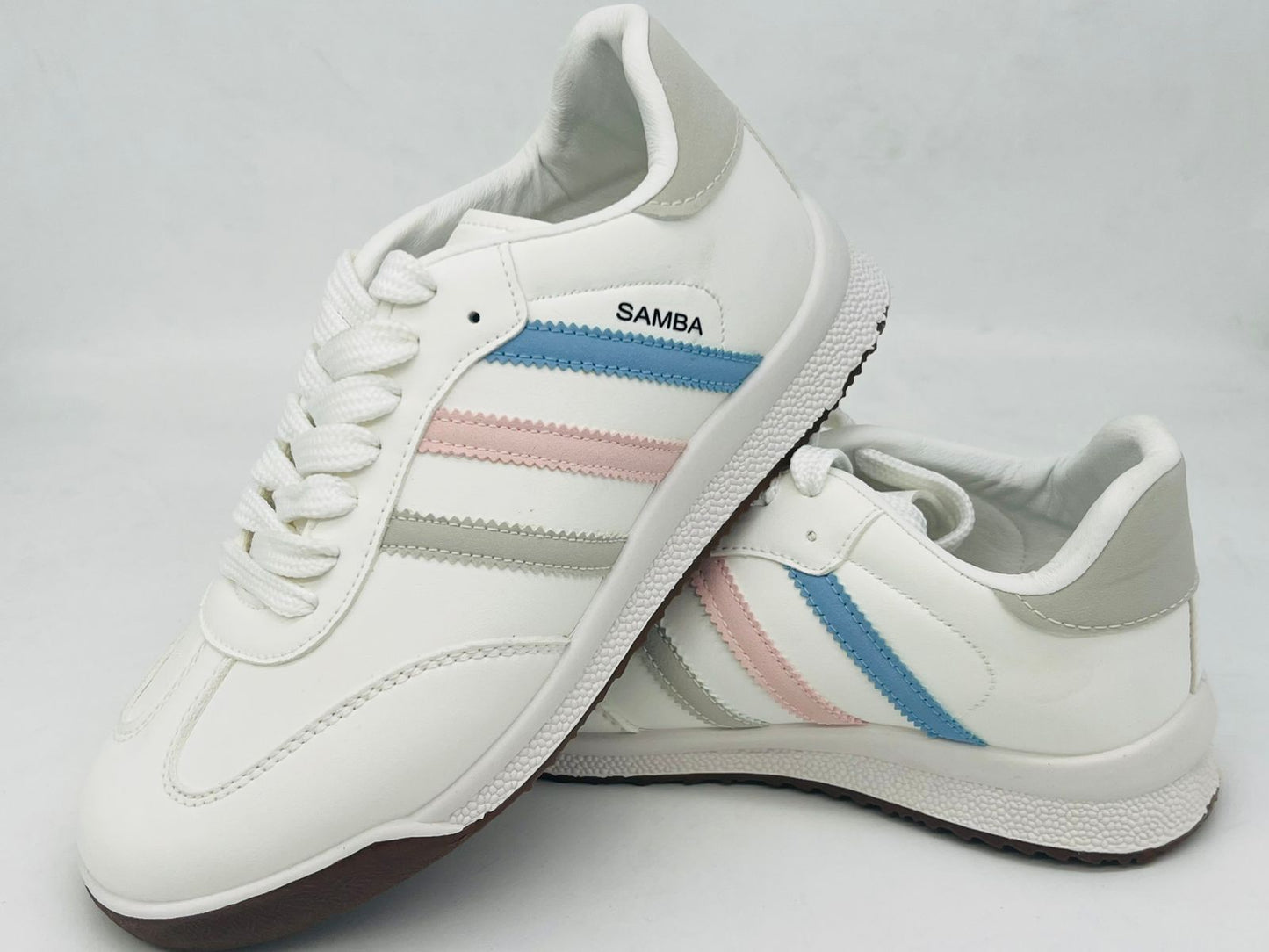 حذاء رياضي كلاسيكي تصميم "Samba" - 8 ألوان مميزة للمسة عصرية