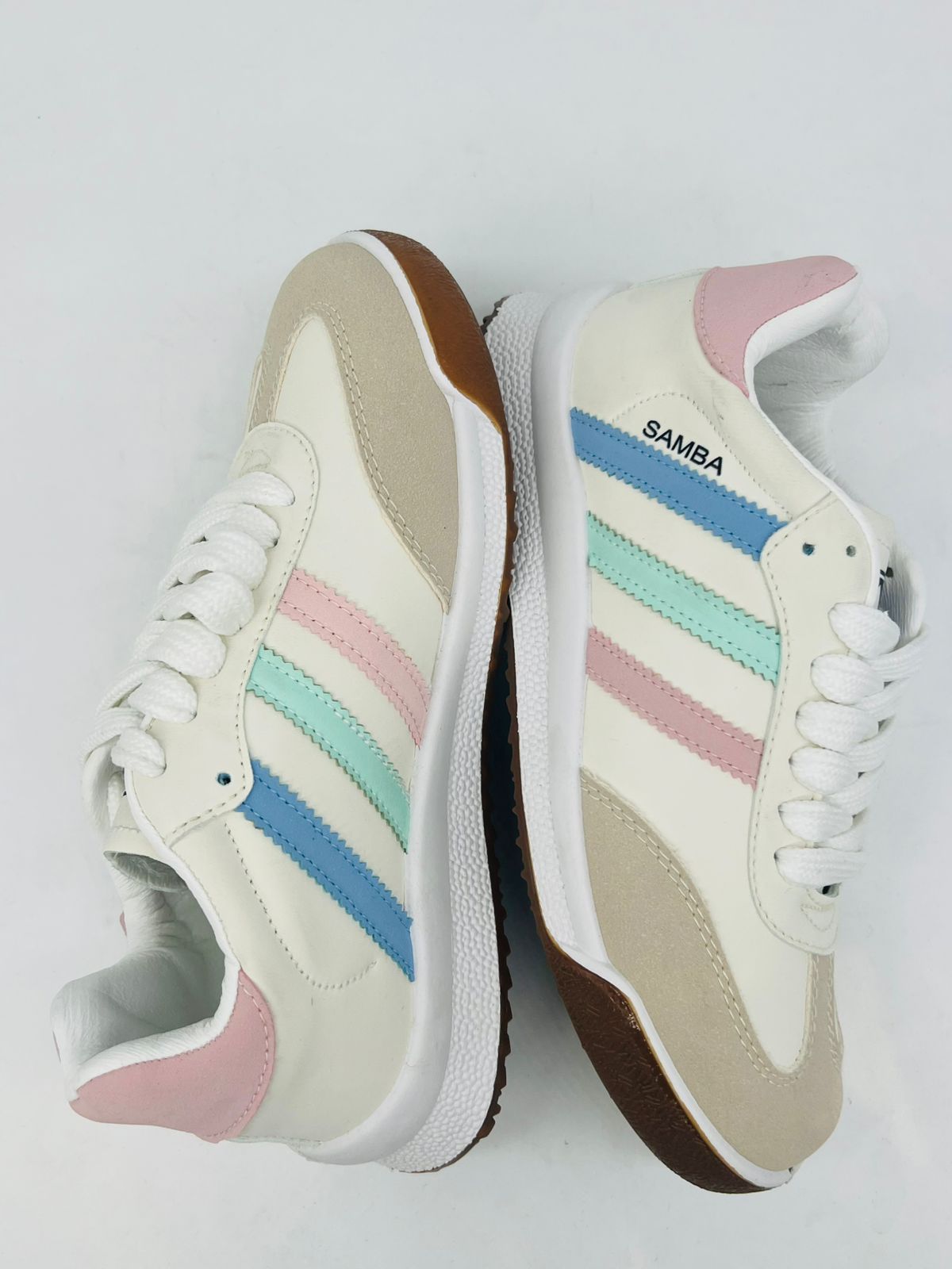 حذاء رياضي كلاسيكي تصميم "Samba" - 8 ألوان مميزة للمسة عصرية