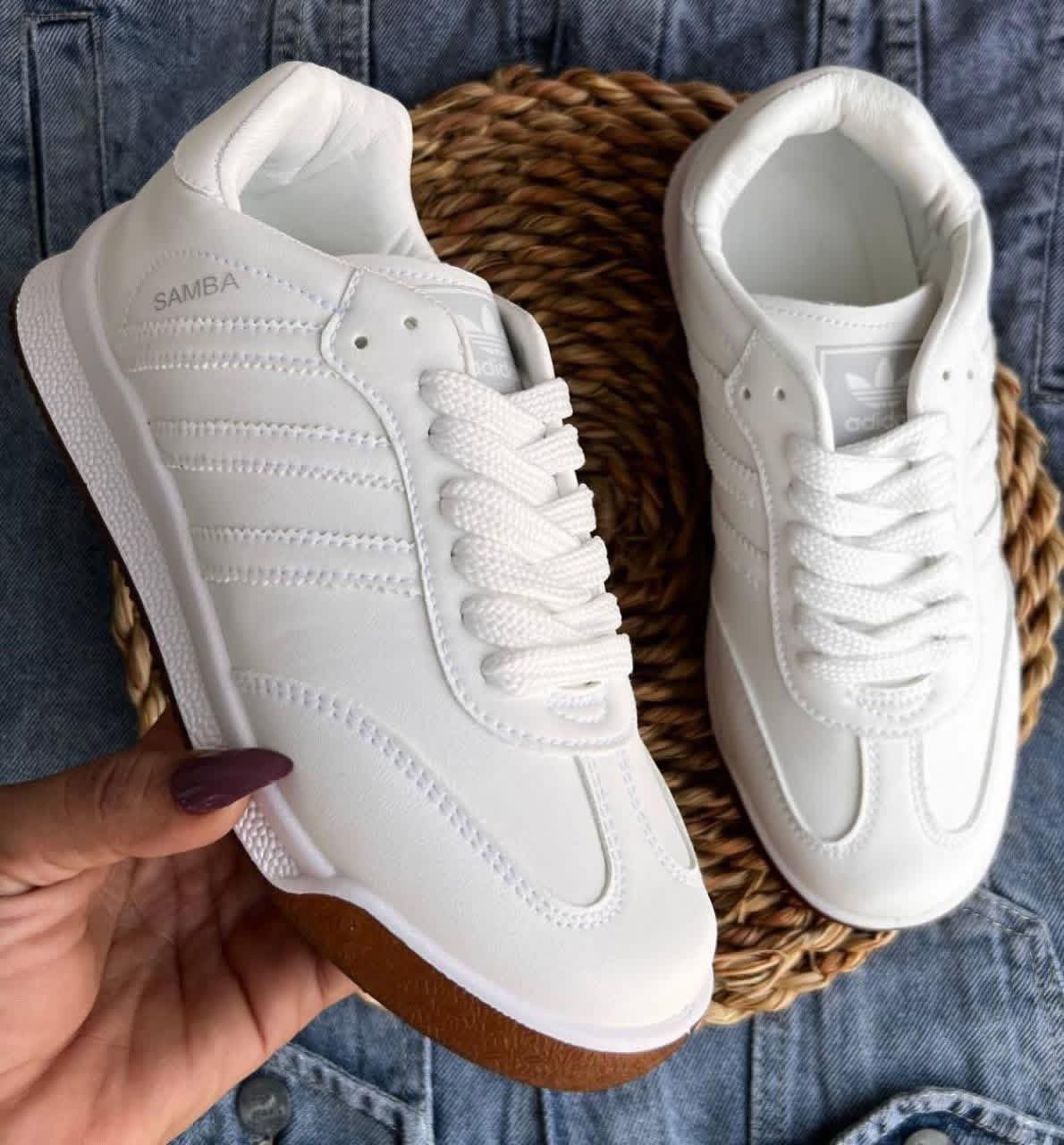 حذاء رياضي كلاسيكي تصميم "Samba" - 8 ألوان مميزة للمسة عصرية