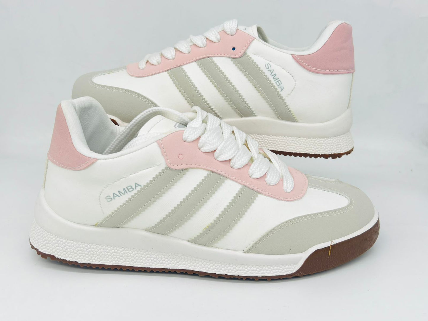 حذاء رياضي كلاسيكي تصميم "Samba" - 8 ألوان مميزة للمسة عصرية