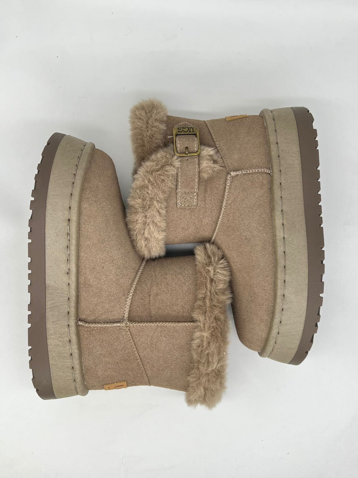 بوت شتوي قصير حريمي فرو مبطن - تصميم عصري بكعب سميك مريح