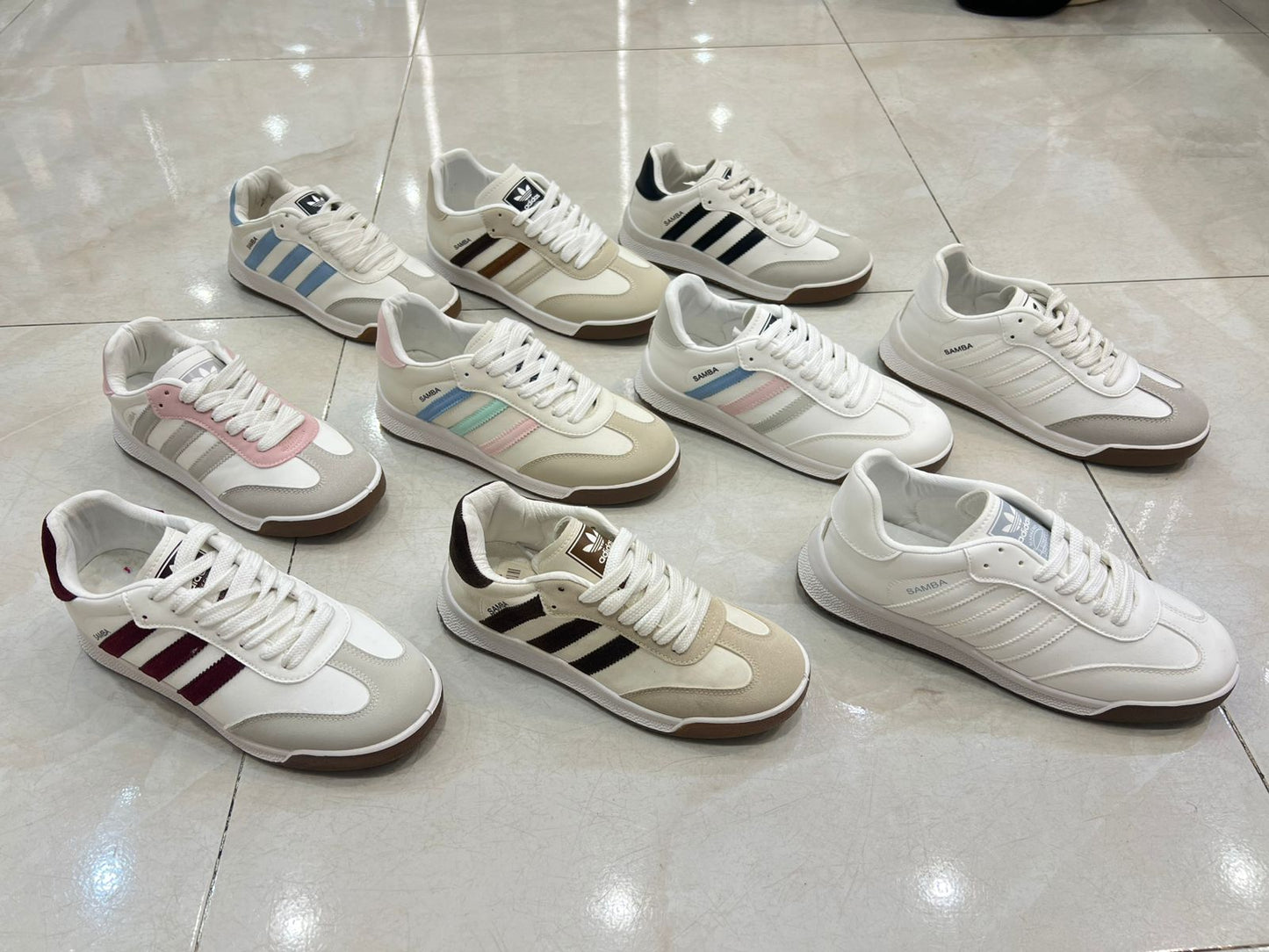 حذاء رياضي كلاسيكي تصميم "Samba" -  ألوان مميزة للمسة عصرية